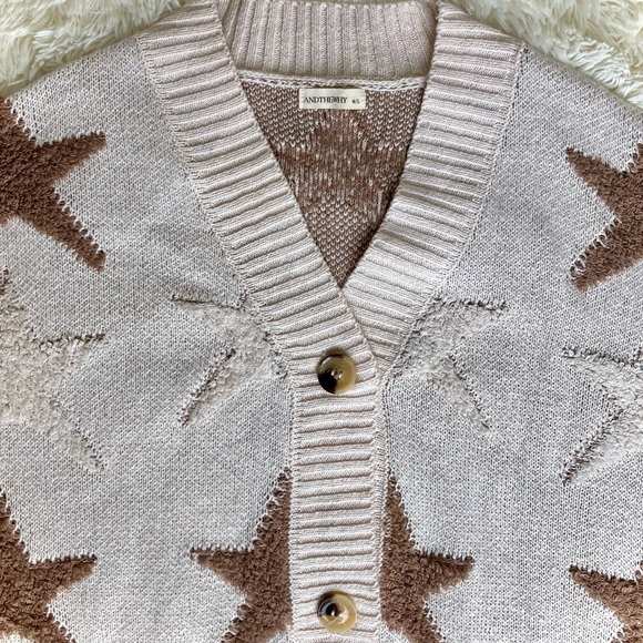 Andthewhy star print cardigan 15% wool size M/L - Picture 4 of 7